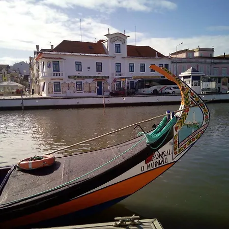 Glamour House Pensión Aveiro