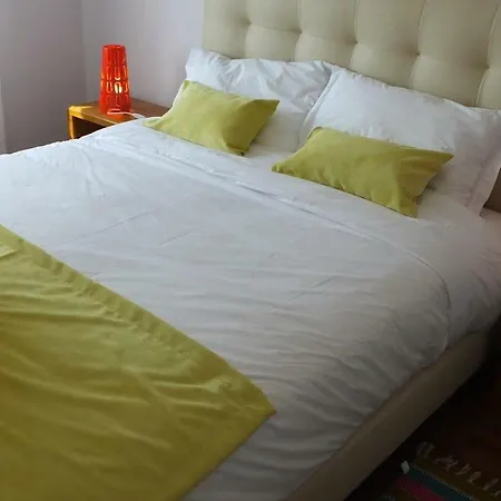 Guest house Glamour House *